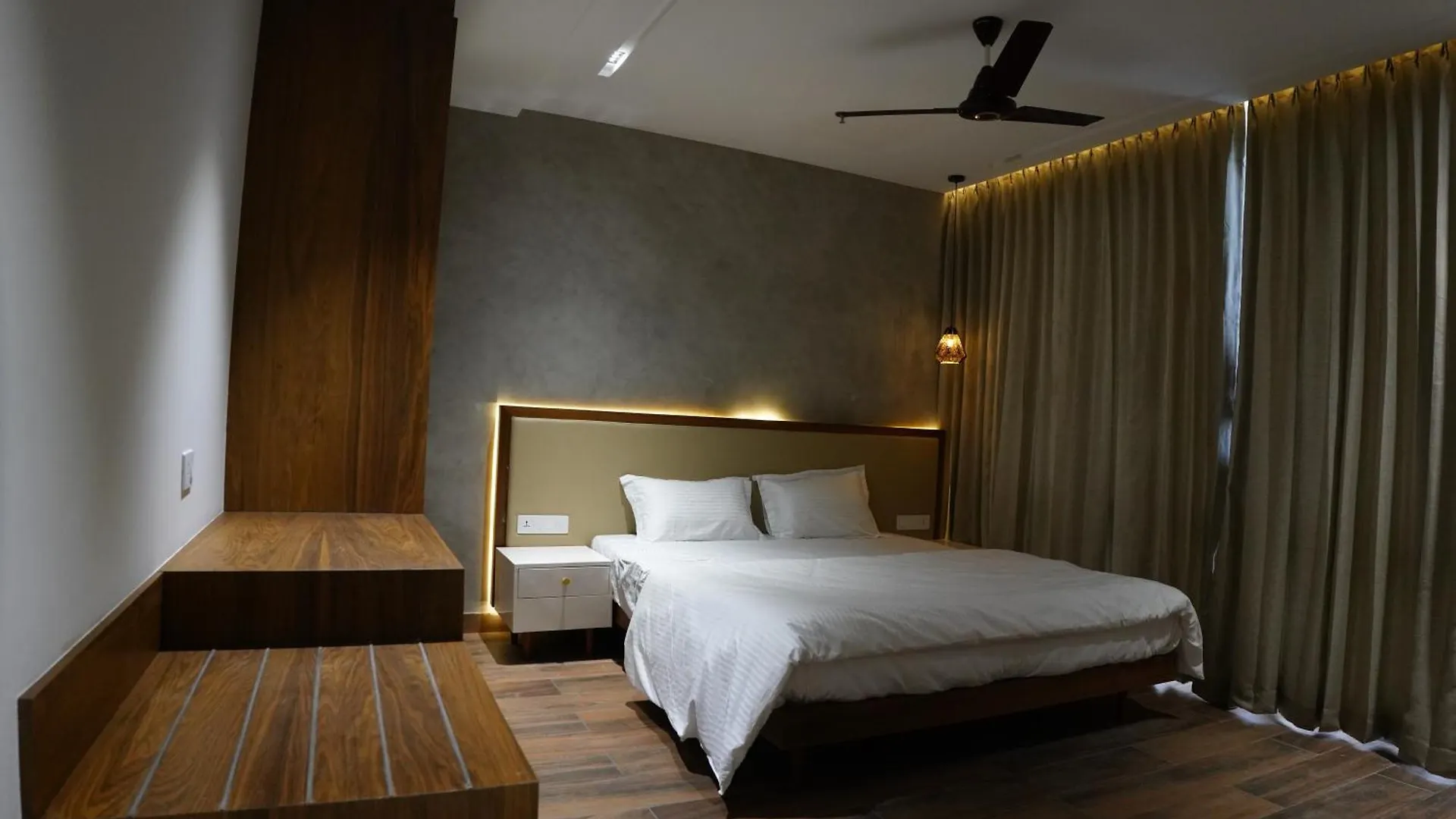 Royal Holidays & Stays Pattambi