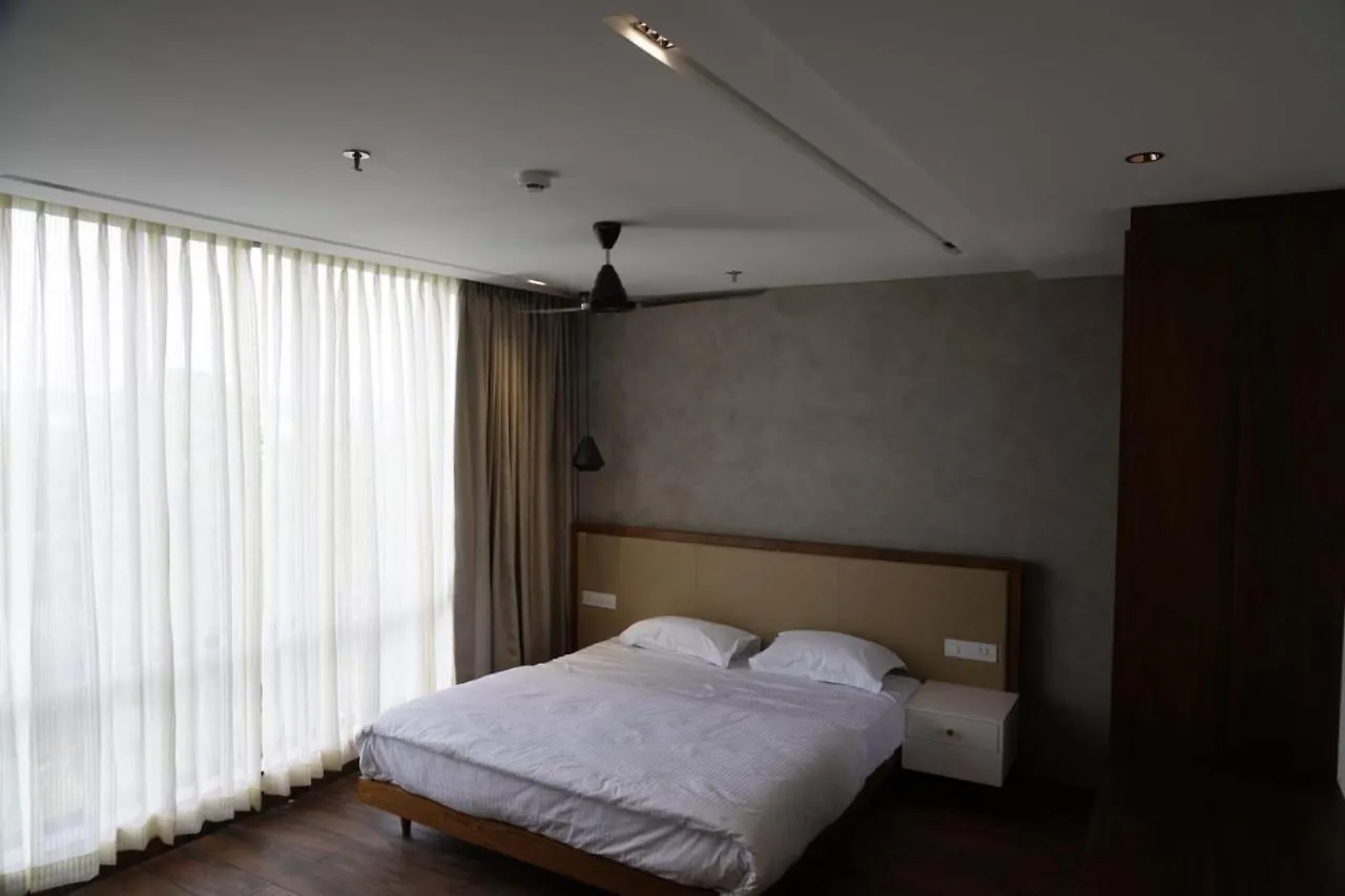 Hotel Royal Holidays & Stays Pattambi