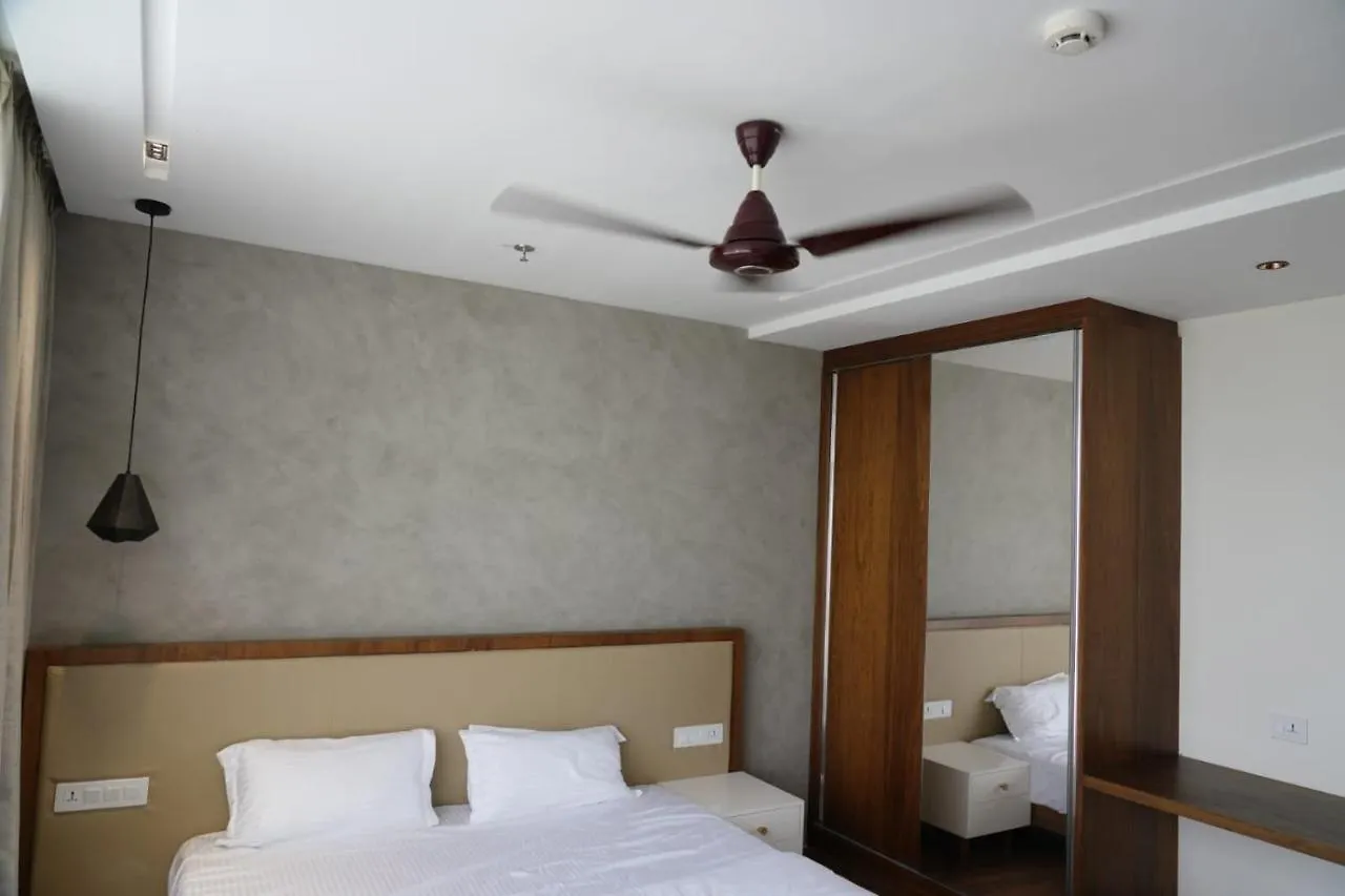 Hotel Royal Holidays & Stays Pattambi